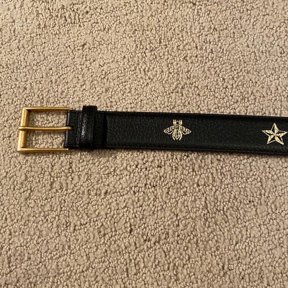 Gucci bee/star belt